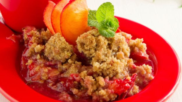Oat apple crumble