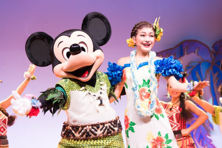 Tdlディナーショー ミッキーのレインボー ルアウ をレポート しょーびずいず しょーさんのディズニーブログ