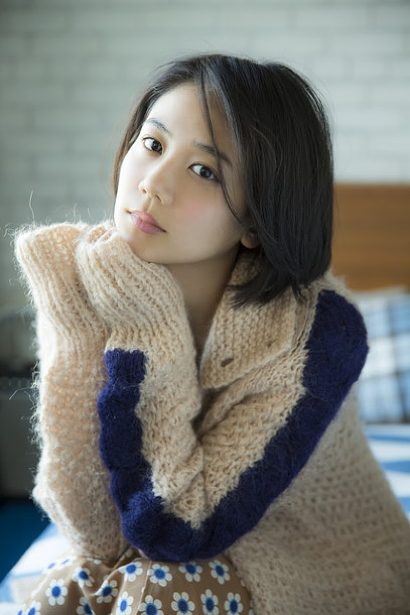 清水富美加 ヤンジャン 初表紙 初巻頭に初登場 映画 東京喰種 カフェの制服姿も初解禁 Daily News Billboard Japan