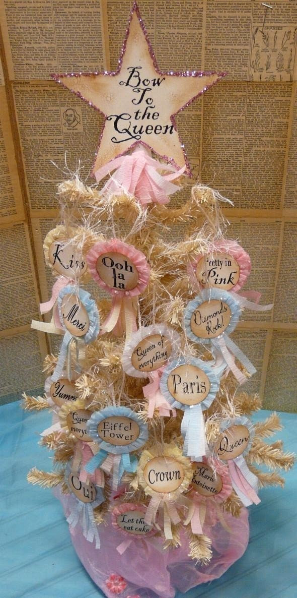 French Marie Antoinette Ornaments Star E Pattern - pdf ribbon ornies eiffel tower let them eat cake  tags pin badge party streamer doll