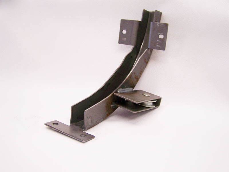 Viking Coachman Curved Bracket W Pulley Frt Crank Viking Coachman Curved Bracket W Pulley Frt Crank Pa Viki2515037 41 00 Pop Up Parts The Folding Trailer Specialist