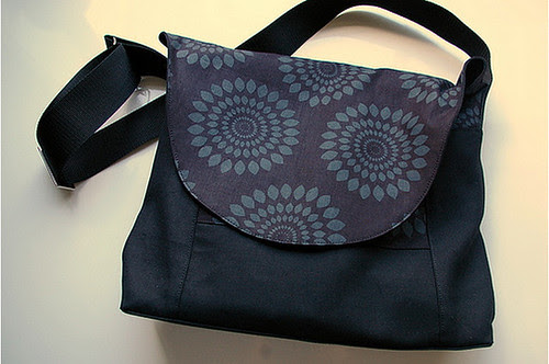 Clementine's Shoes Sumor daybag