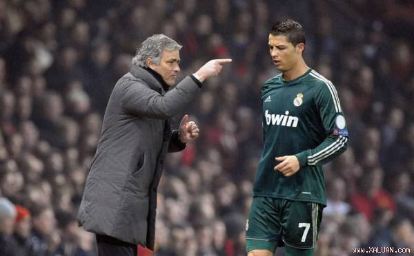 Ronaldo muốn về Anh, Man United ‘thừa’ áo số 7, nhưng lại có... một người