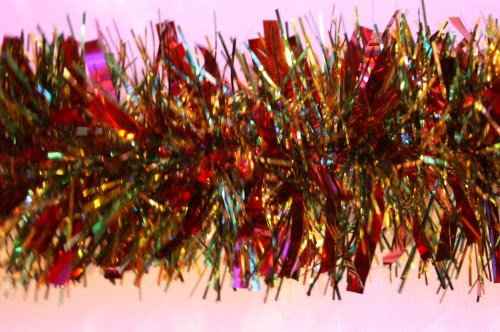 Red/Green/Gold Chunky/Fine Tinsel -4 metre (TI8)