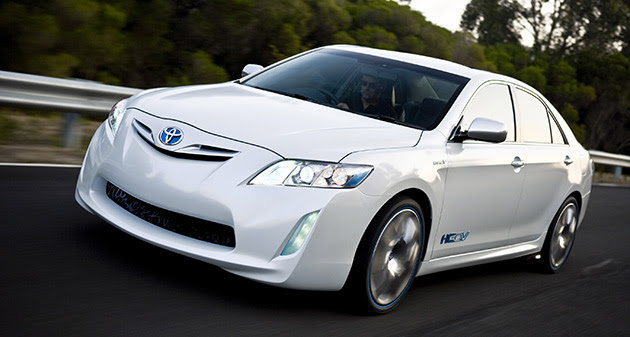 2011 Toyota Camry Hybrid picture, exterior