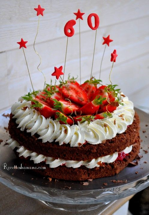 Layer Cake Chocolat Fraises Framboises Recettes By Hanane