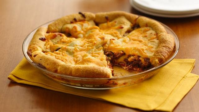 Cheeseburger Crescent Casserole