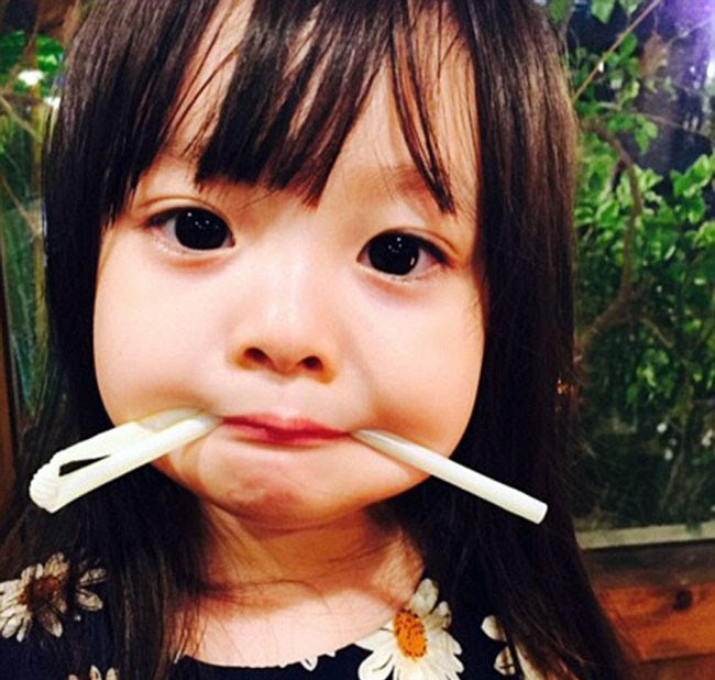 日韓ハーフの女の子 天地がひっくり返る可愛さ 人民網日本語版 人民日報