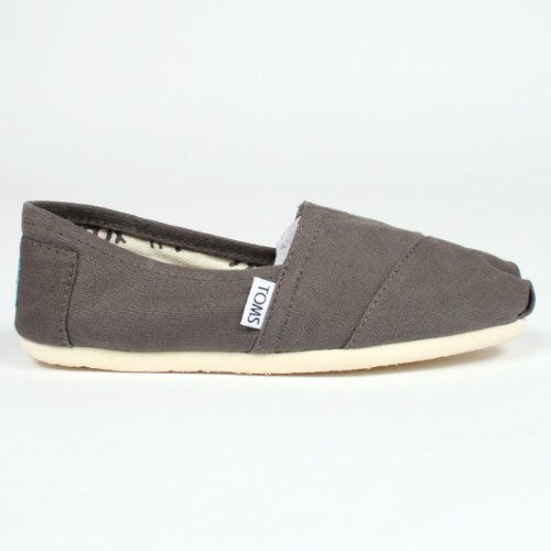 TOMS Women's Classic Canvas Slip-On,Ash,9.5 M US