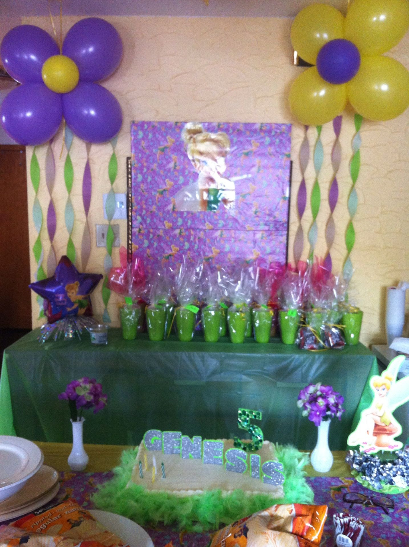 Tinkerbell party balloon flowers Autumns bday ideas Tinkerbell party balloon flowers Autumns bday ideas