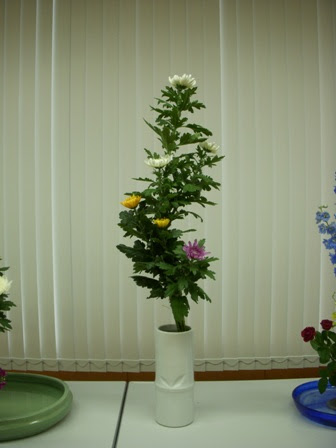 支部研究会 塩沢先生参考花 重陽の菊生け方その２ 生け花心