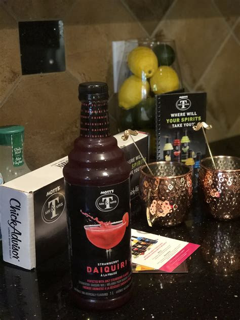 Mix delicious cocktails like a pro with the taste of mr & mrs t's sweet & sour mix. Mott's Mr & Mrs T Strawberry Daiquiri Cocktail Mix reviews