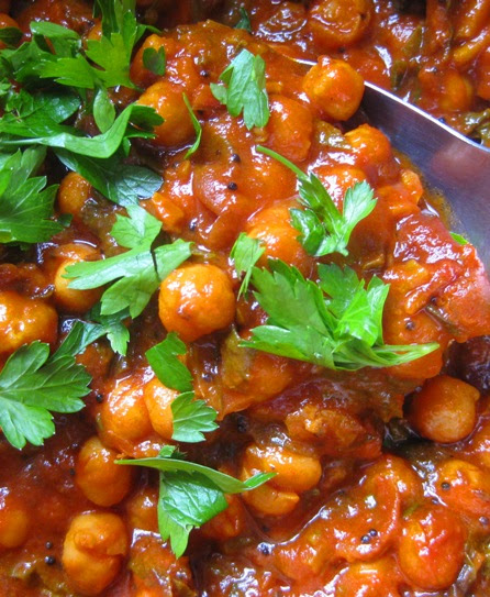 more chickpeqas close up: 