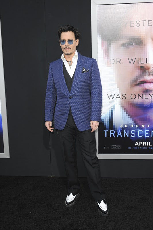 Johnny Depp at Transcendence premiere without Amber Heard 