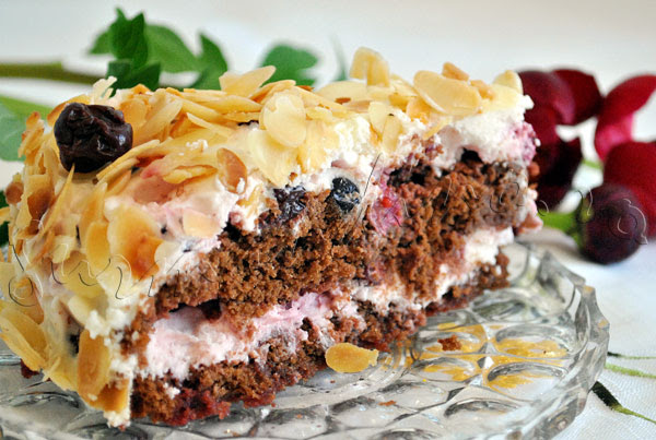 Tort Cu Ciocolata Mascarpone Si Fructe Gurmandino Ro