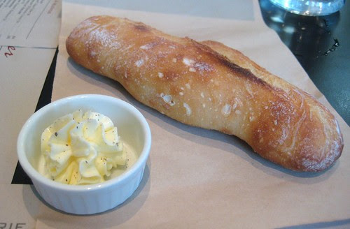 Bread & Butter @ Comme Ca by you.
