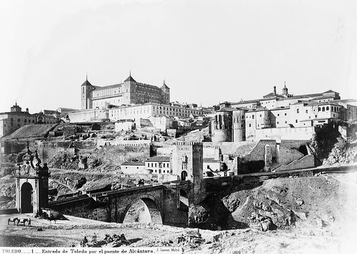 Puente de Alcántara (Toledo) antes de 1864. Foto Jean Laurent