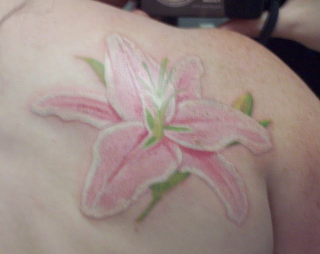 fresh stargazer lily tattoo 1
