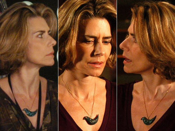 O colar de Stela (Maitê Proença) é um dos itens favoritos da  personagem