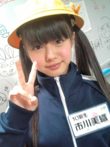 後ろのぱるるが可愛いすぎて 写真共有サイト フォト蔵