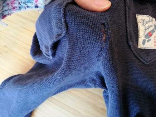 超簡単 破れたズボンを補修する方法はこれだ わんぱく男児ママ必見 ゆる子ライフ