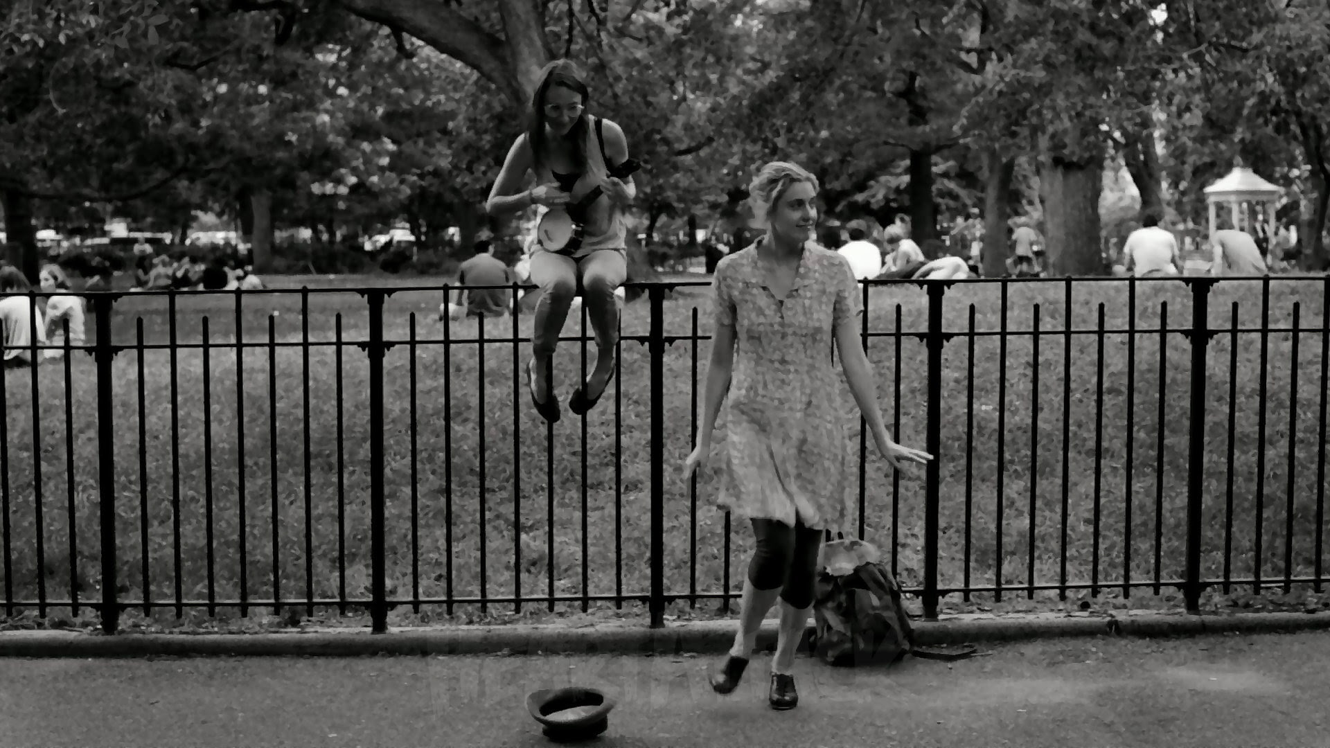 映画 フランシス ハ Frances Ha 監督 脚本 ノア バームバック 脚本 出演 グレタ ガーウィグ 出演 ミッキー サムナー アダム ドライヴァー マイケル ゼゲン パトリック ヒューシンガー テディ カネス シャーロット ダンブローズ ハンナ ダン Heart