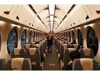 機場到大阪這樣搭車最舒適！不用人擠人、行李還有專屬放置架