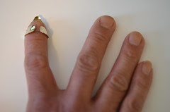 Fitting Steel guitar pics