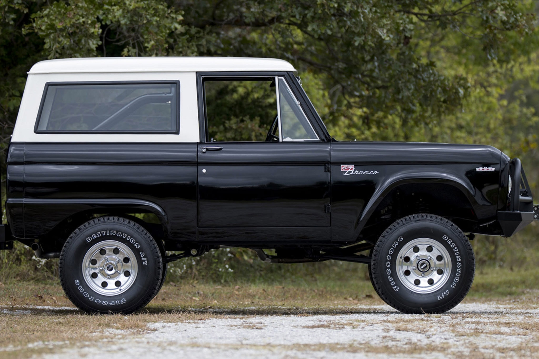 Sweet 1972 Ford Bronco is Ready to Run Wild