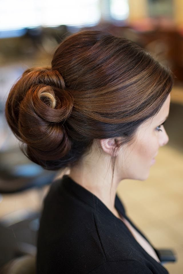 15 Fabulous Up-Do Hairstyles For Formal Events - fashionsy.com