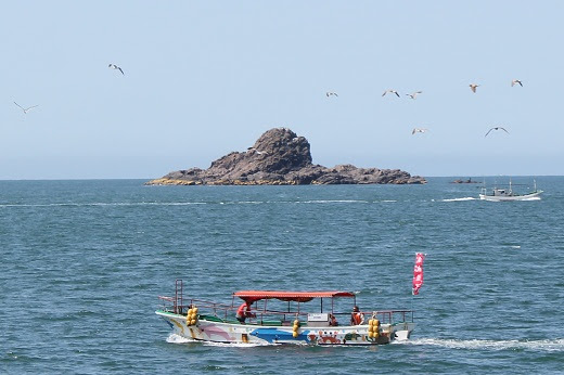海の上から 男鹿半島を堪能しよう 男鹿ブロ 秋田県男鹿市の観光情報満載ブログ
