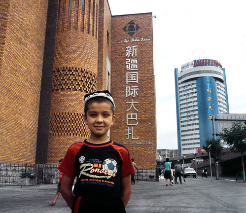 urumqi - uyghur boy by Chez Cåsver