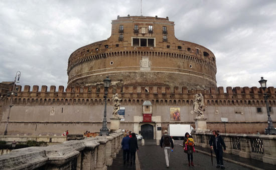 Engelenburcht, Castel Sant'Angelo, in Rome | Rome-Nu.nl