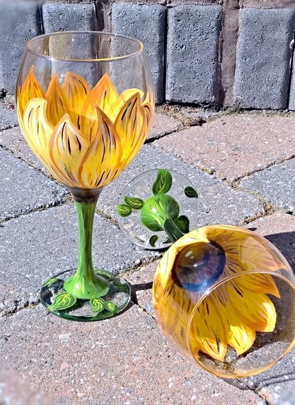 Artistic wine glass painting ideas (32)