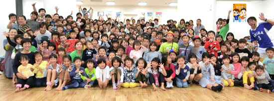 11 9 大阪府八尾市 ハッピーチルドレン保育園 15年連続開催 あそびうたステージ報告