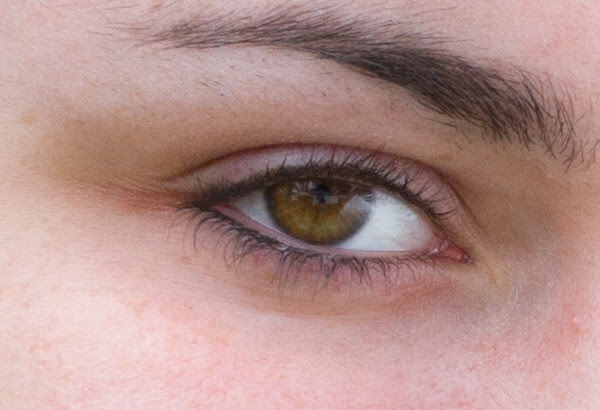 ISO800 portrait detail 600