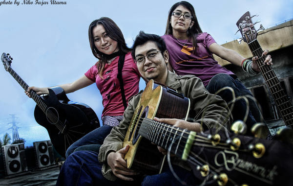 D CINNAMONS WARNA  WARNI  CINTA Lirik  Chord  Kord Kunci  Lagu
