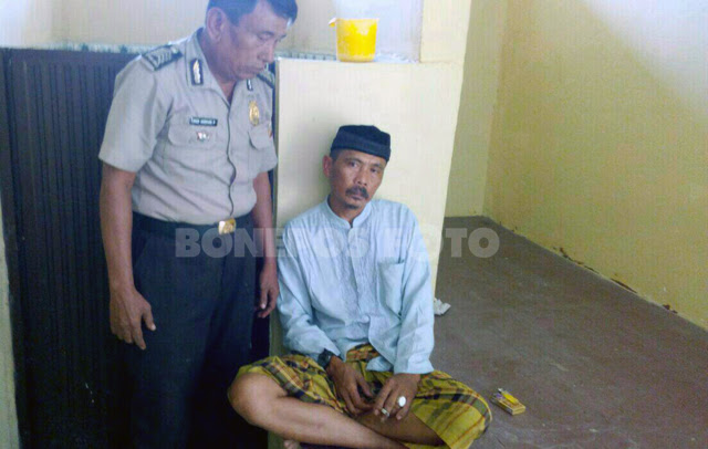 Tikam Warga, Bonepos.com