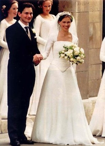 My favourite royal bride of all time Lady Sarah Armstrong Jones and Daniel Chatto, July 14, 1994 wearing Jasper Conran