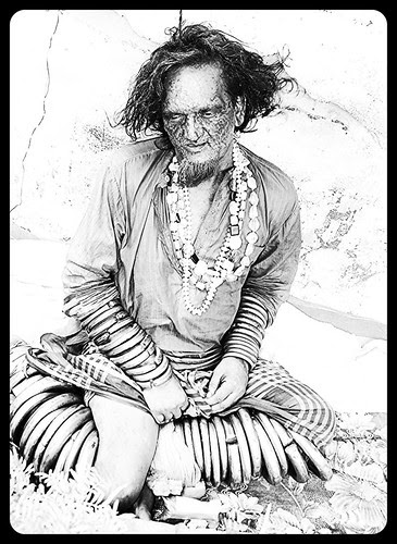 Zanjirwale Bawa Welded in Steel Chains by firoze shakir photographerno1