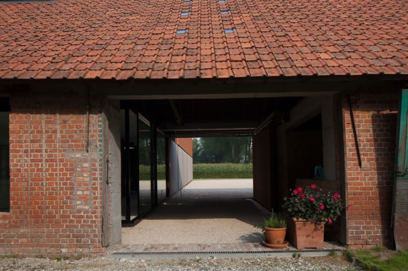 http://www.homedsgn.com/2013/12/08/the-barn-by-pascal-françois ...