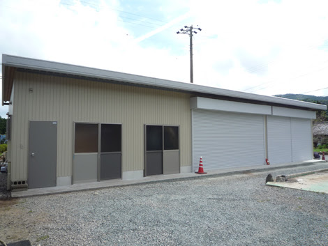 ガレージ倉庫 洋室とトイレのあるガレージ倉庫 新城市 愛知 豊橋 豊川の注文住宅 リフォーム価格 見積りのことなら東三河ビルダーネット