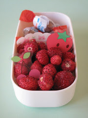 Lato dolce: fragoline di bosco e ovini Kinder