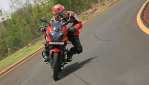 Pulsar-220-Suspension-Handling