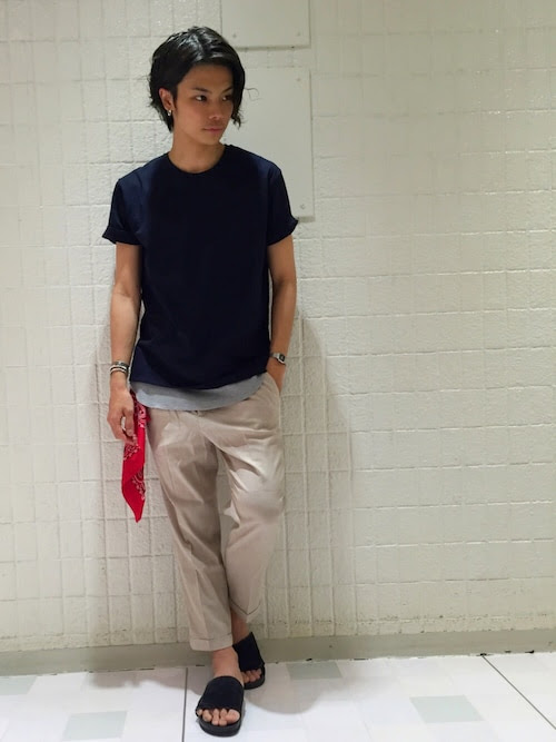 腰巻バンダナ メンズ バンダナ 巻き方 コーディネート 手首 首