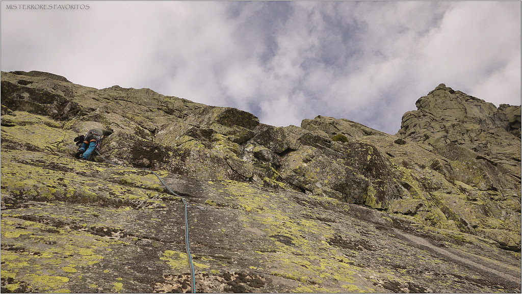 AZUL JULETA 400 MD 6A - PARED DE LA TROCHA DE LAS CAGÁS