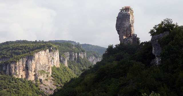 Katskhi Pole Rockclimbing