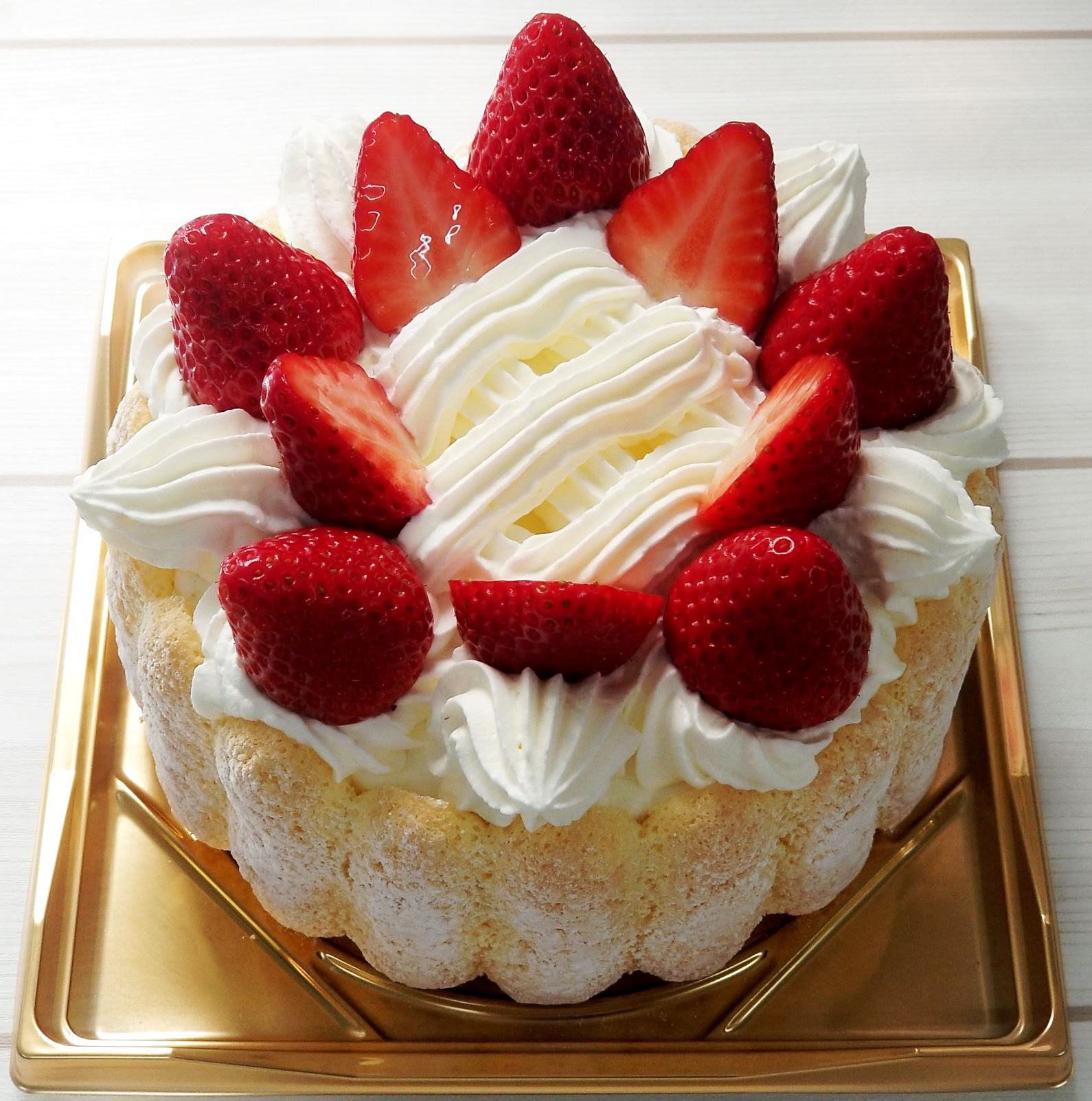 静岡のかわいいケーキ屋さんruban リュバン のバースデーケーキ