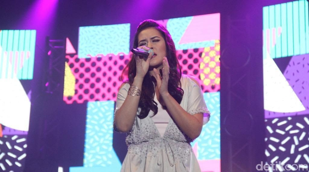 Raisa Handmade Tour 2016 Sukses Bikin Baper Mojang Bandung