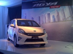 Berkendara Irit BBM Ala Mobil Murah Toyota Agya